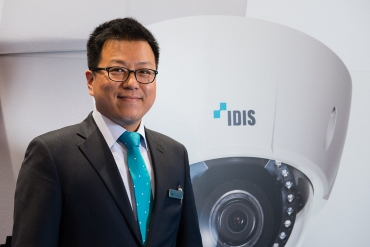 James Min - portrait photo.jpg
